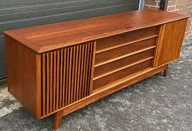 Image from Mid Century Modern Toronto