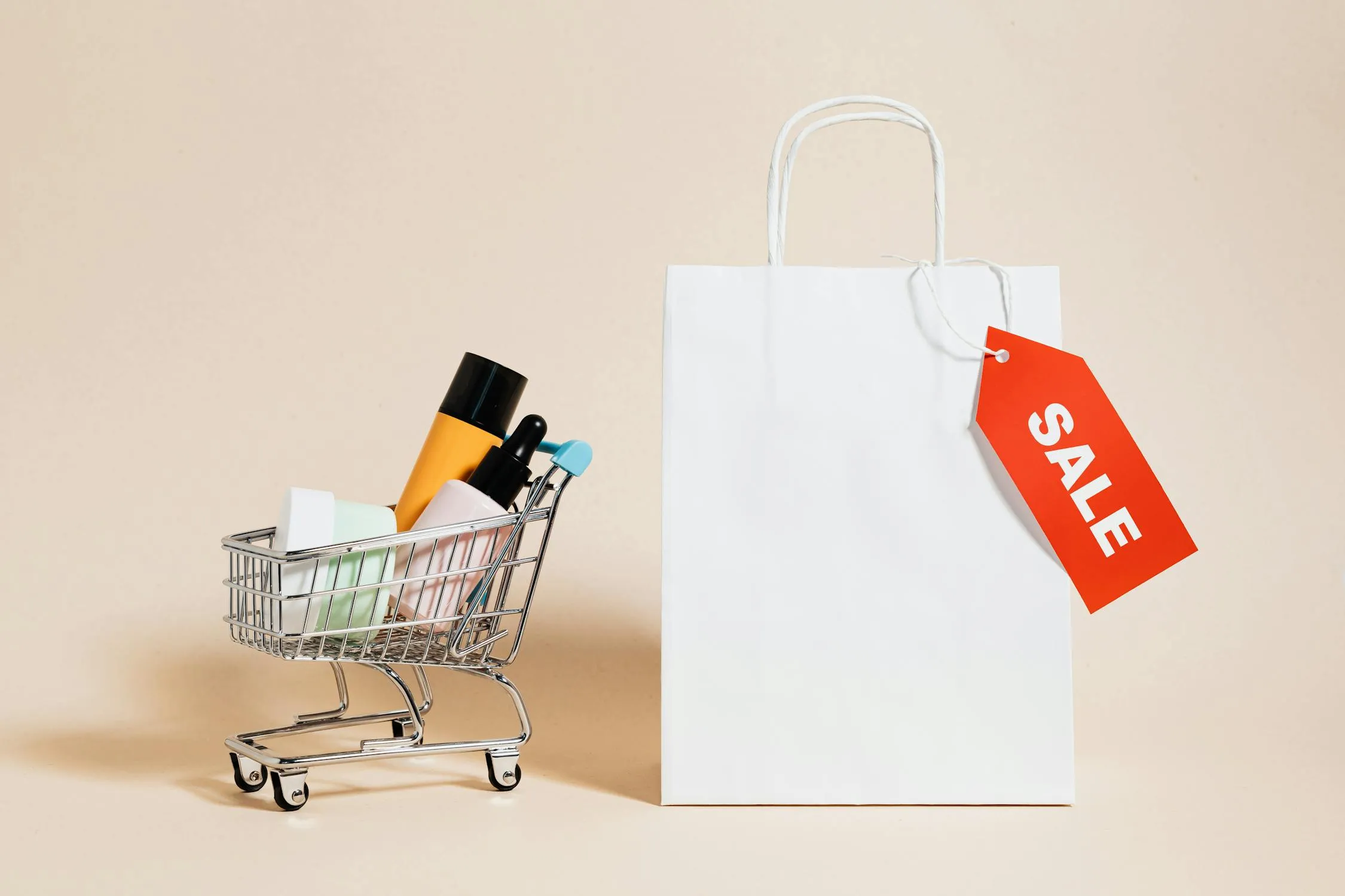 The 14 Most Powerful Mind Tricks Retailers Use to Get You to Spend More