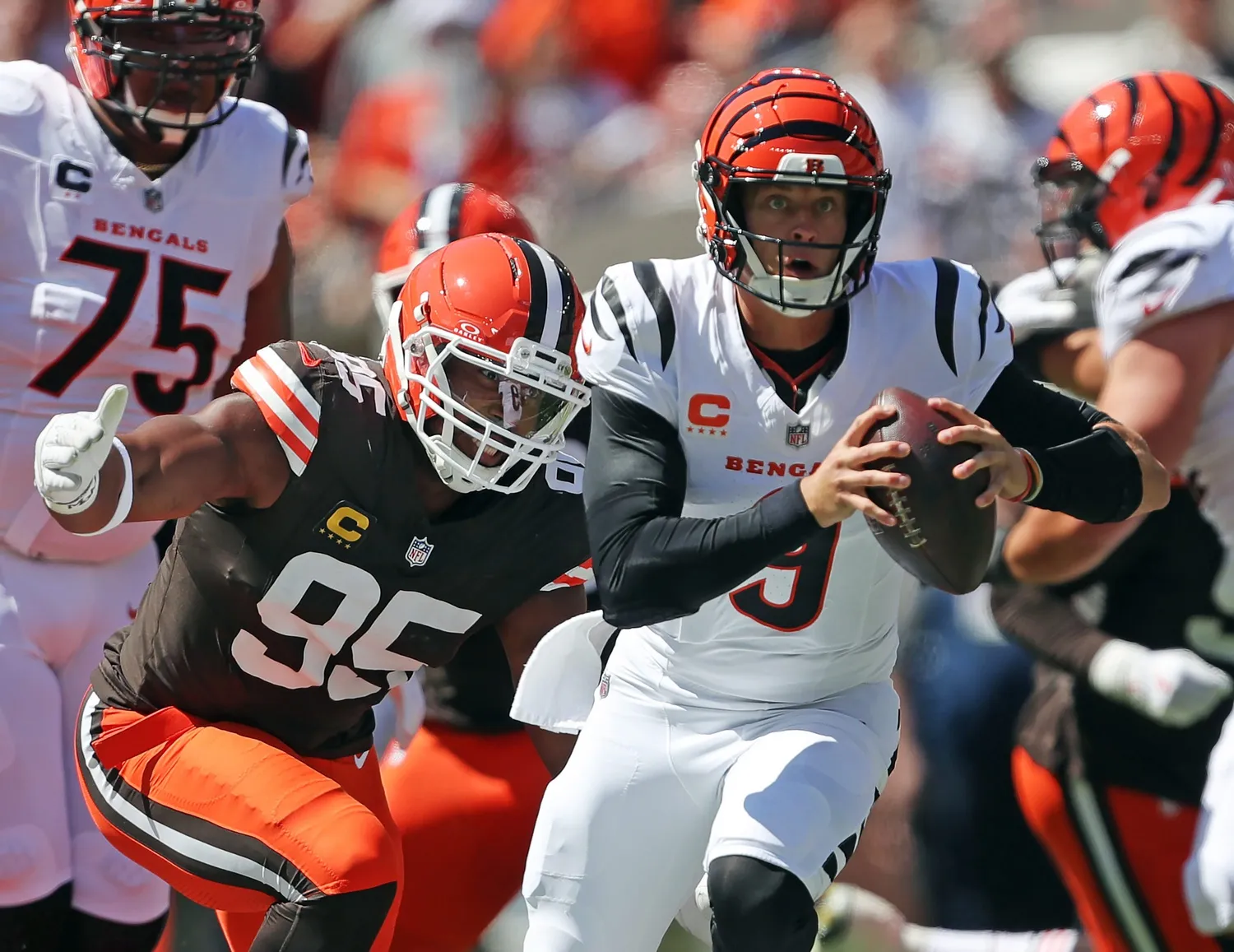 Joe Burrow Pushes Toward Return as Bengals Weigh Future Amid Disappointing Season