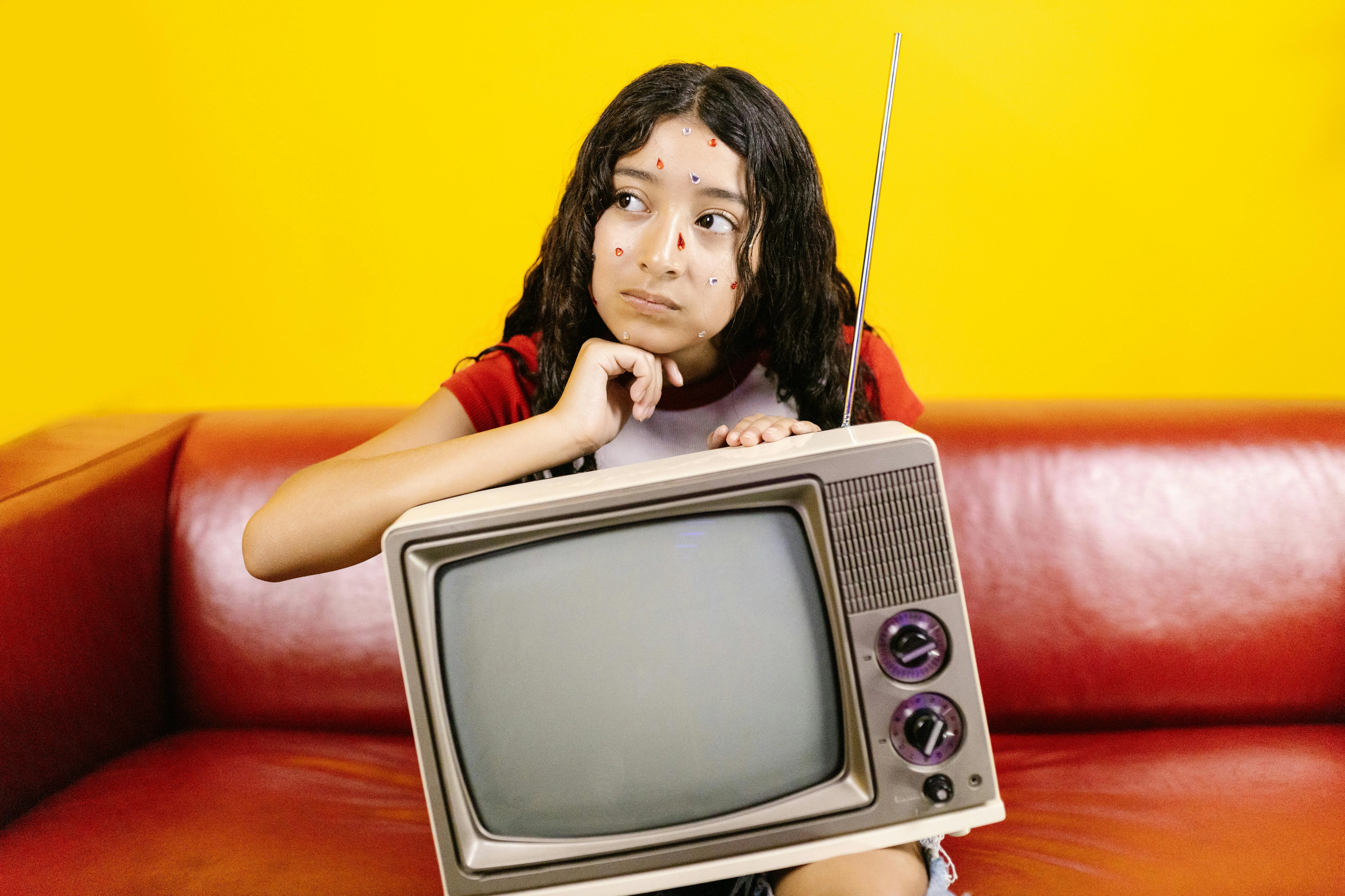 12 Catchphrases from Old Sitcoms That Completely Disappeared