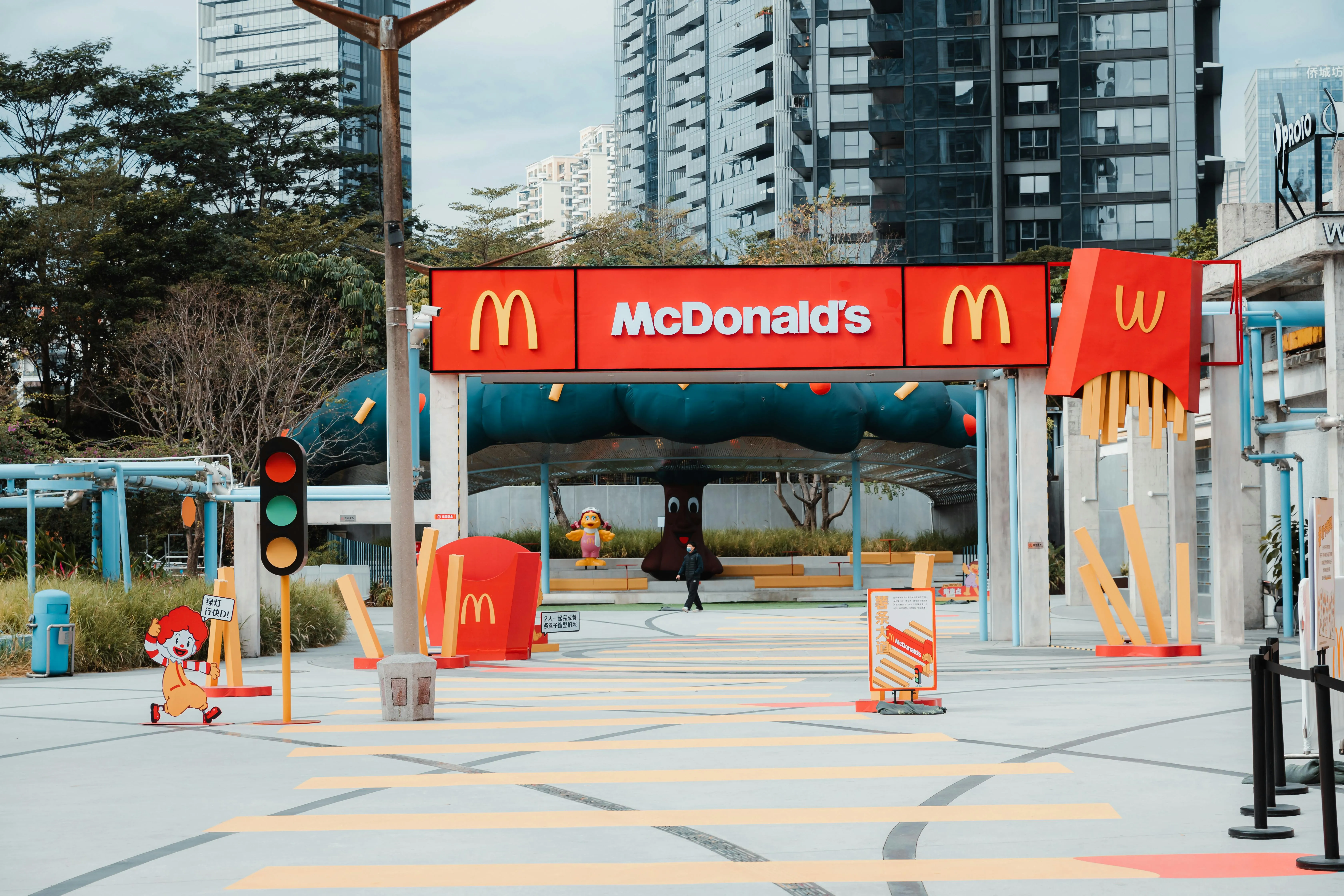 14 Fast Food Playgrounds That Were Totally Unsafe