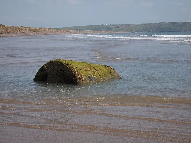 Chris Andrews on Wikimedia Commons