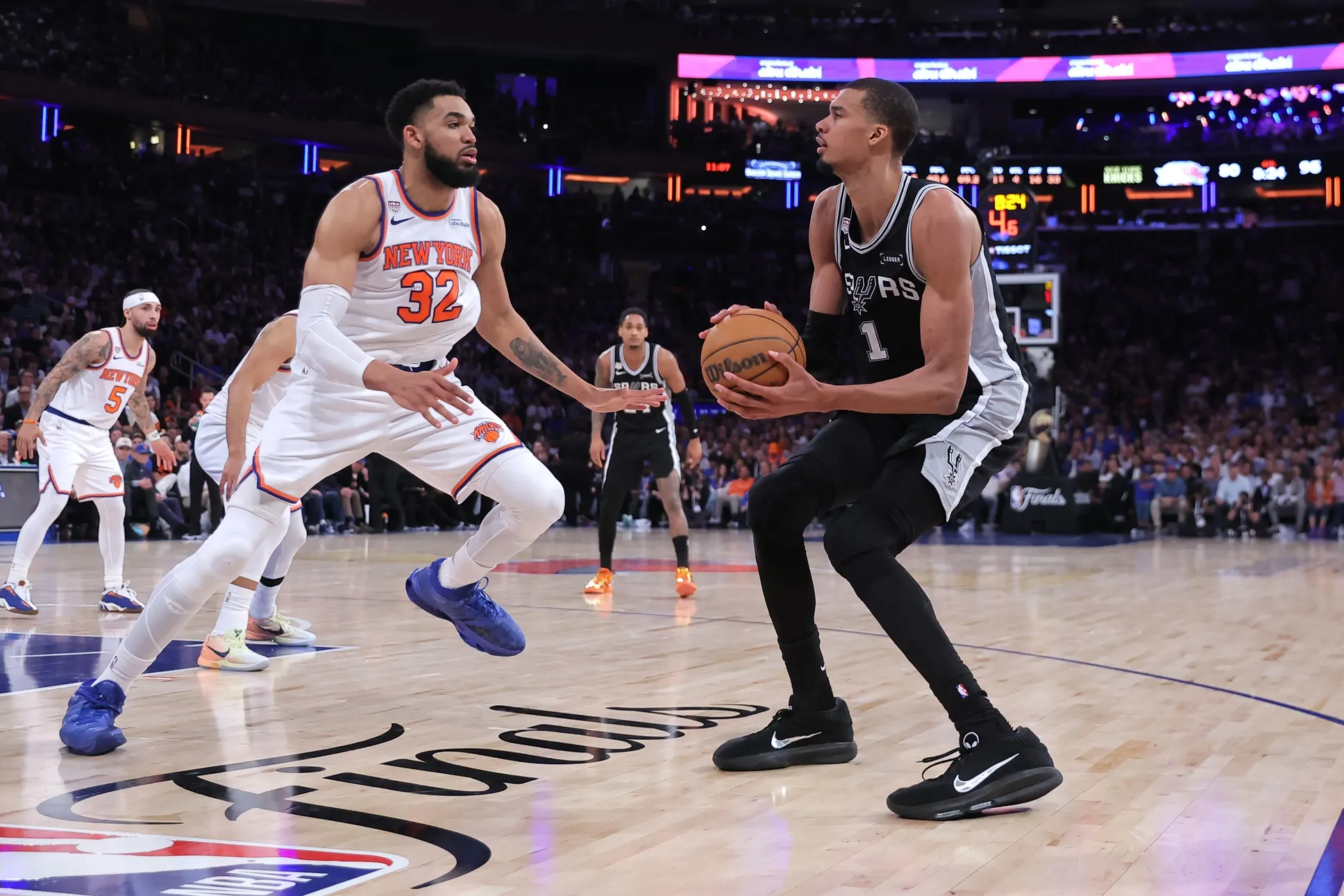 Knicks Fans Cross the Line After Spurs’ Collapse in Dramatic Finals Game 4