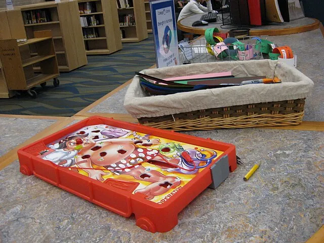 college.library on Wikimedia Commons
