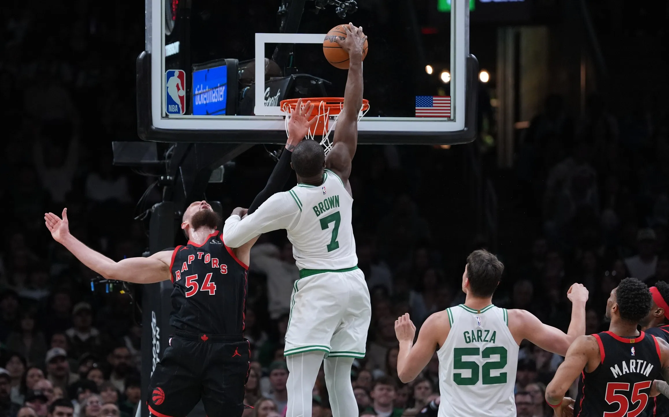 Jaylen Brown’s Highlight Dunk Powers Celtics Past Raptors