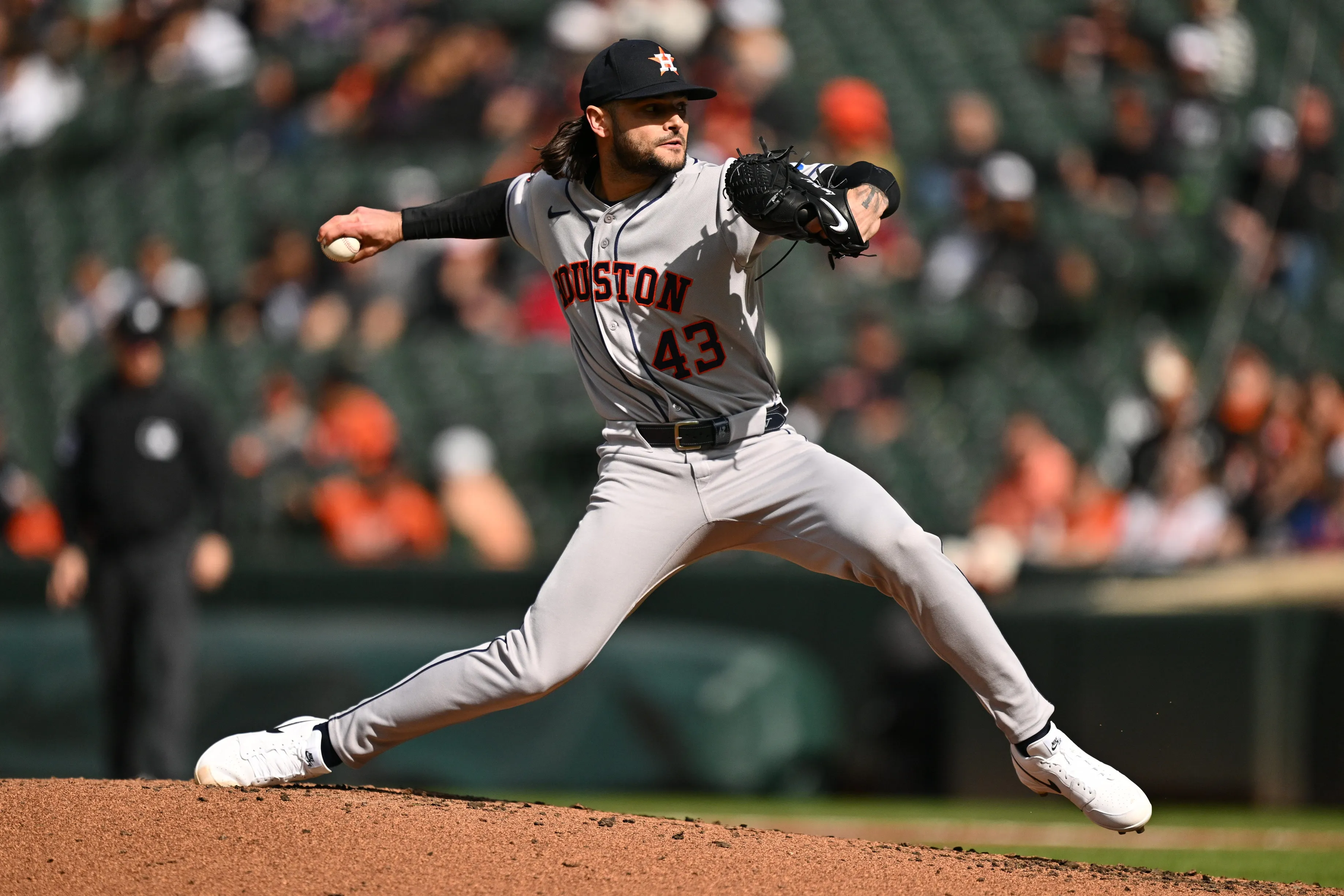 McCullers Finds Rhythm as Astros Split Doubleheader With Orioles
