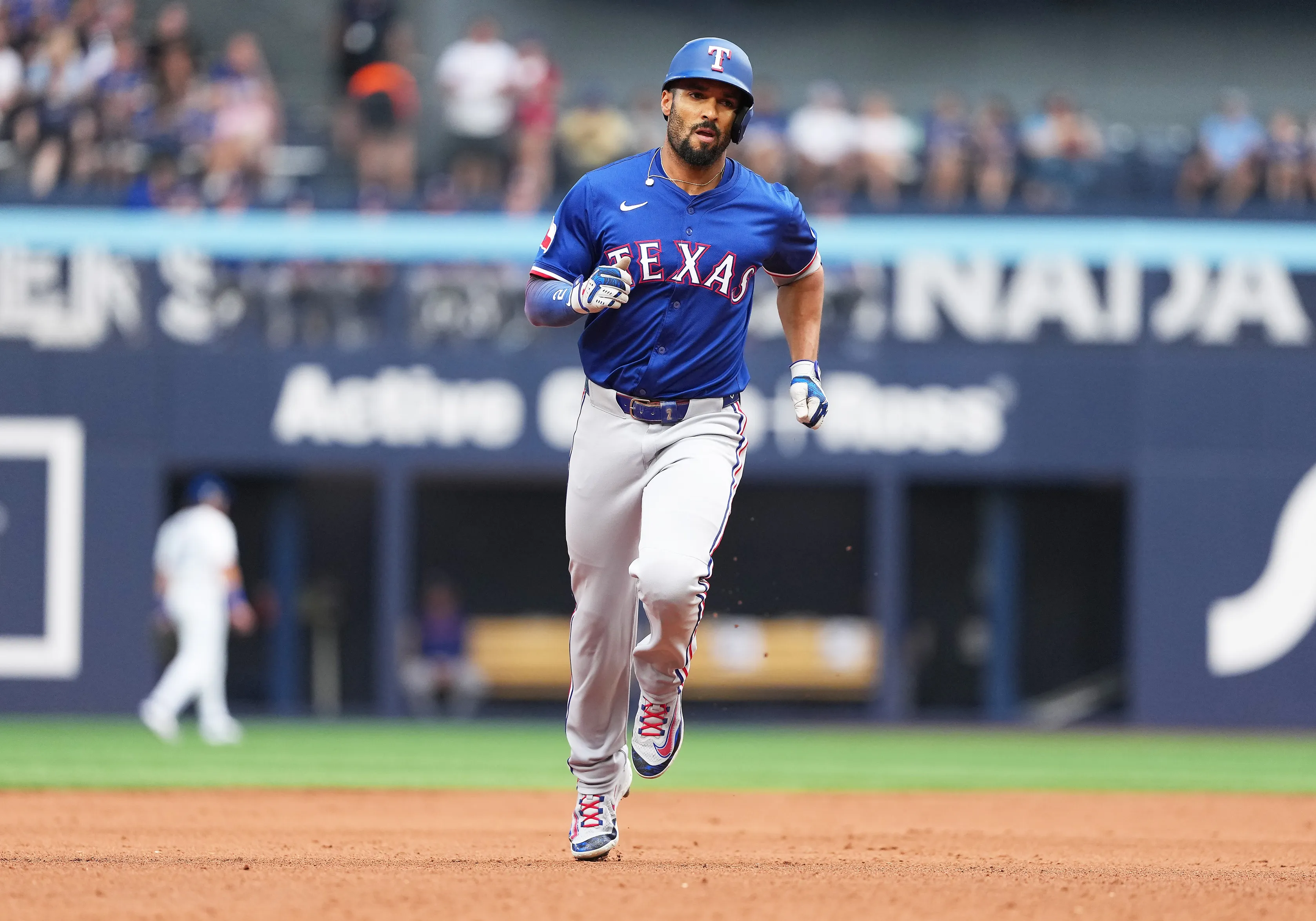 Mets and Rangers Swap Nimmo and Semien in High-Profile Deal