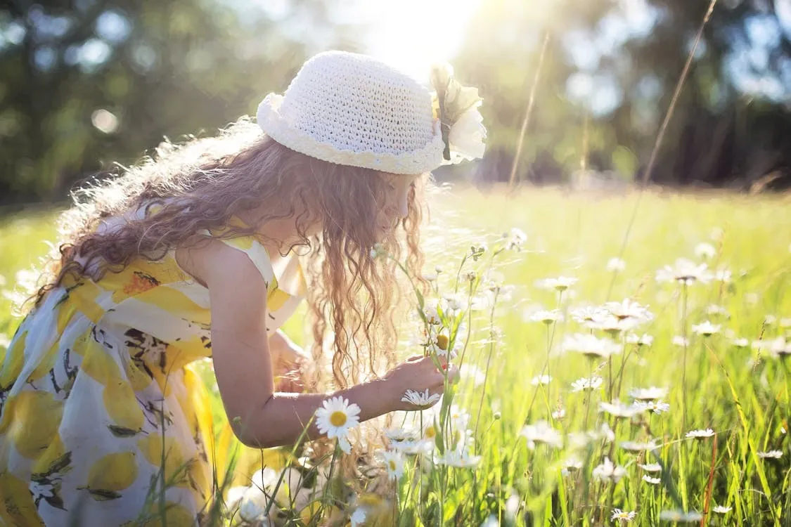 12 Things About Childhood That Are Nearly Impossible to Recreate Today