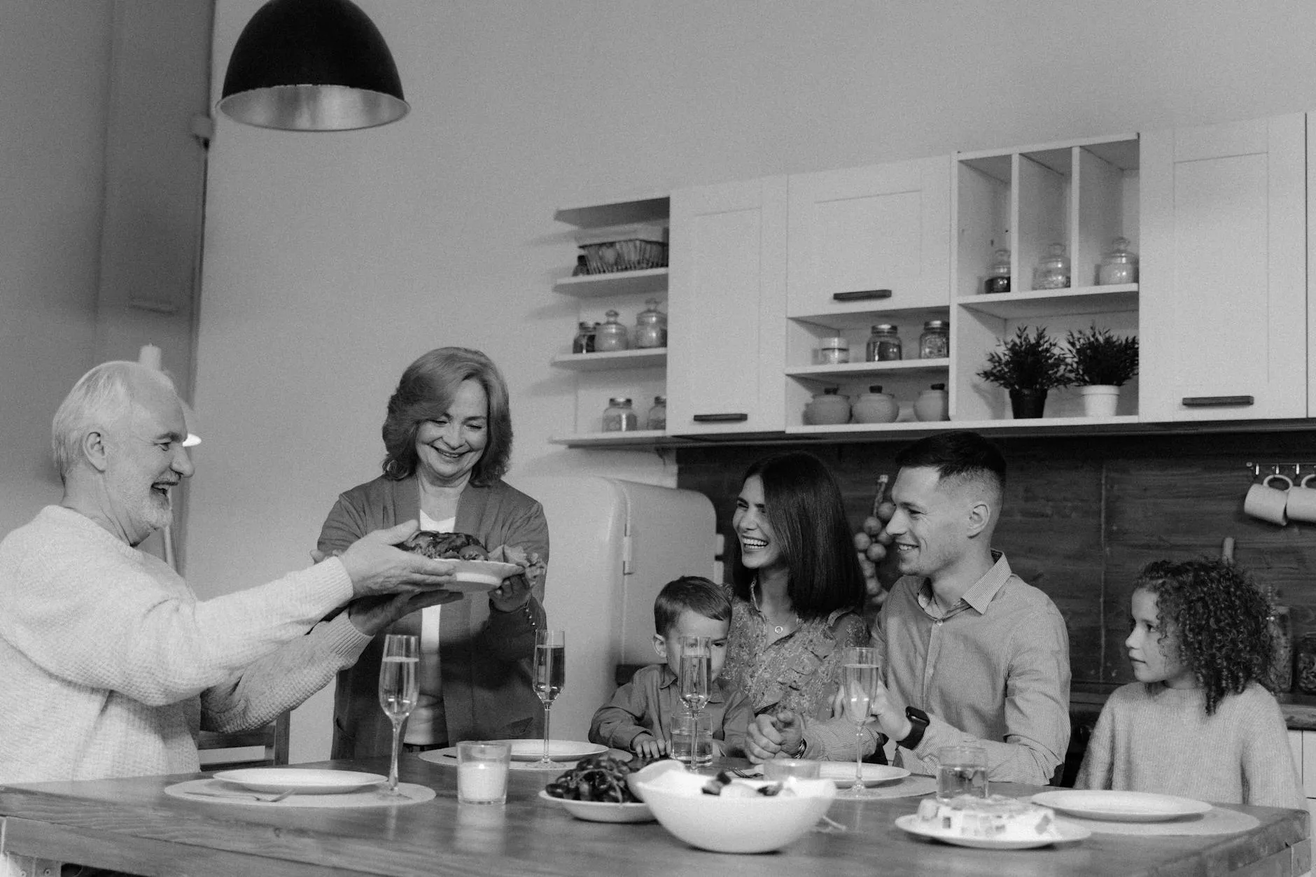 20 Strict Parenting Rules From the 1960s That Seem Unbelievable Today