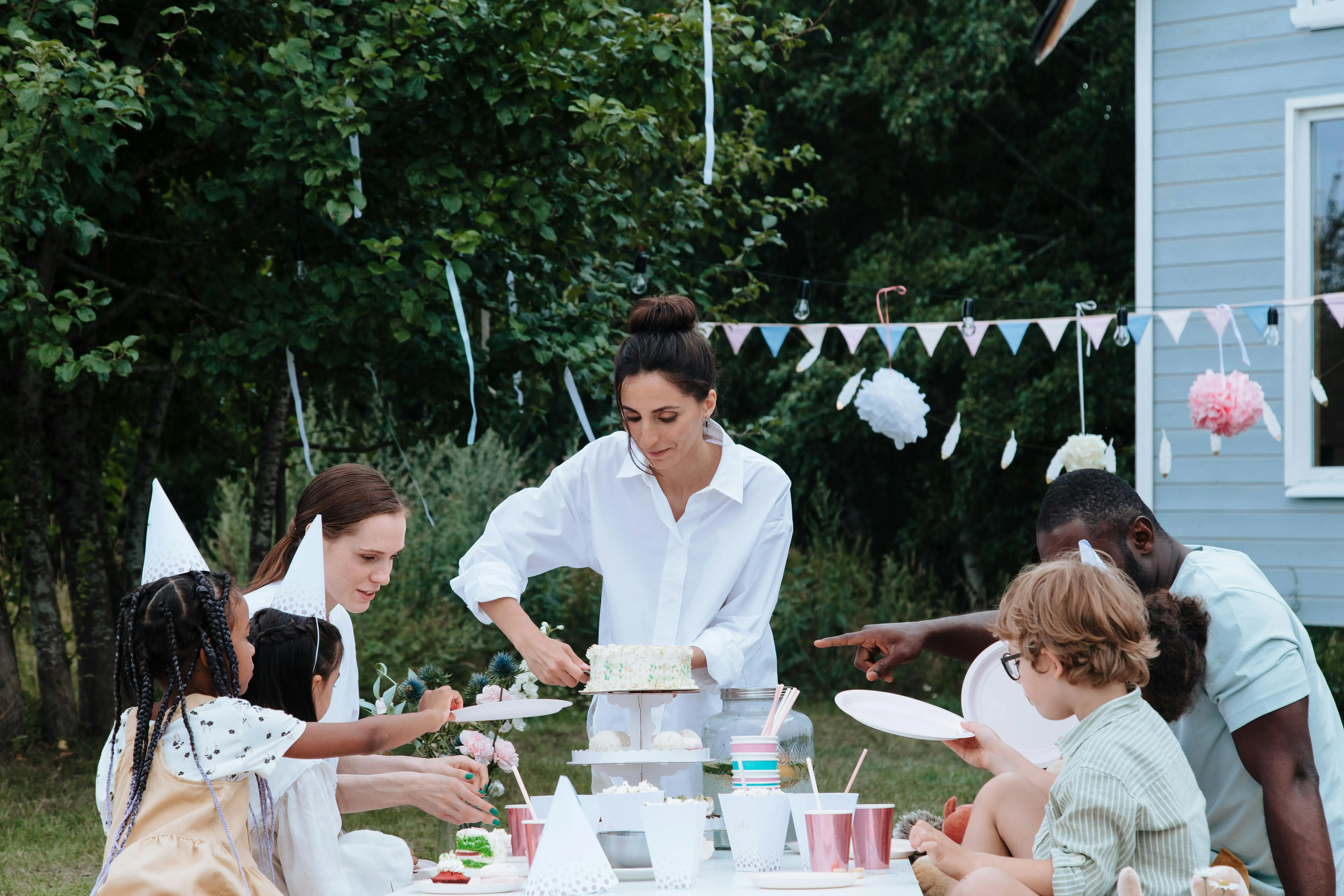 12 Birthday Party Trends from the ’90s That Kids Today Miss Out On
