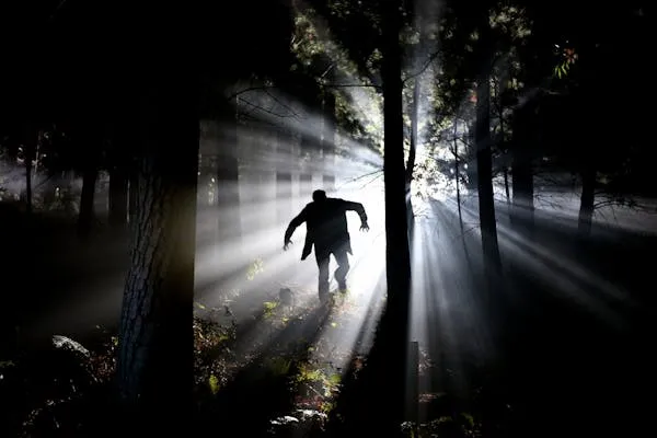 10 ’80s Urban Legends That Started in Small Towns