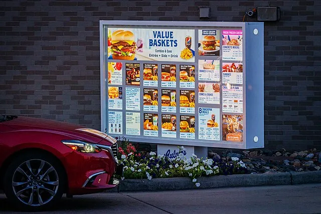 16 Drive-Thru Restaurant Features You Don’t See Anymore