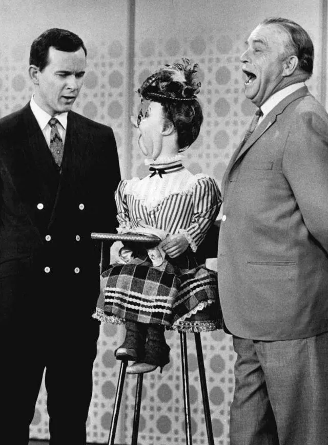 CBS Television on Wikimedia Commons 