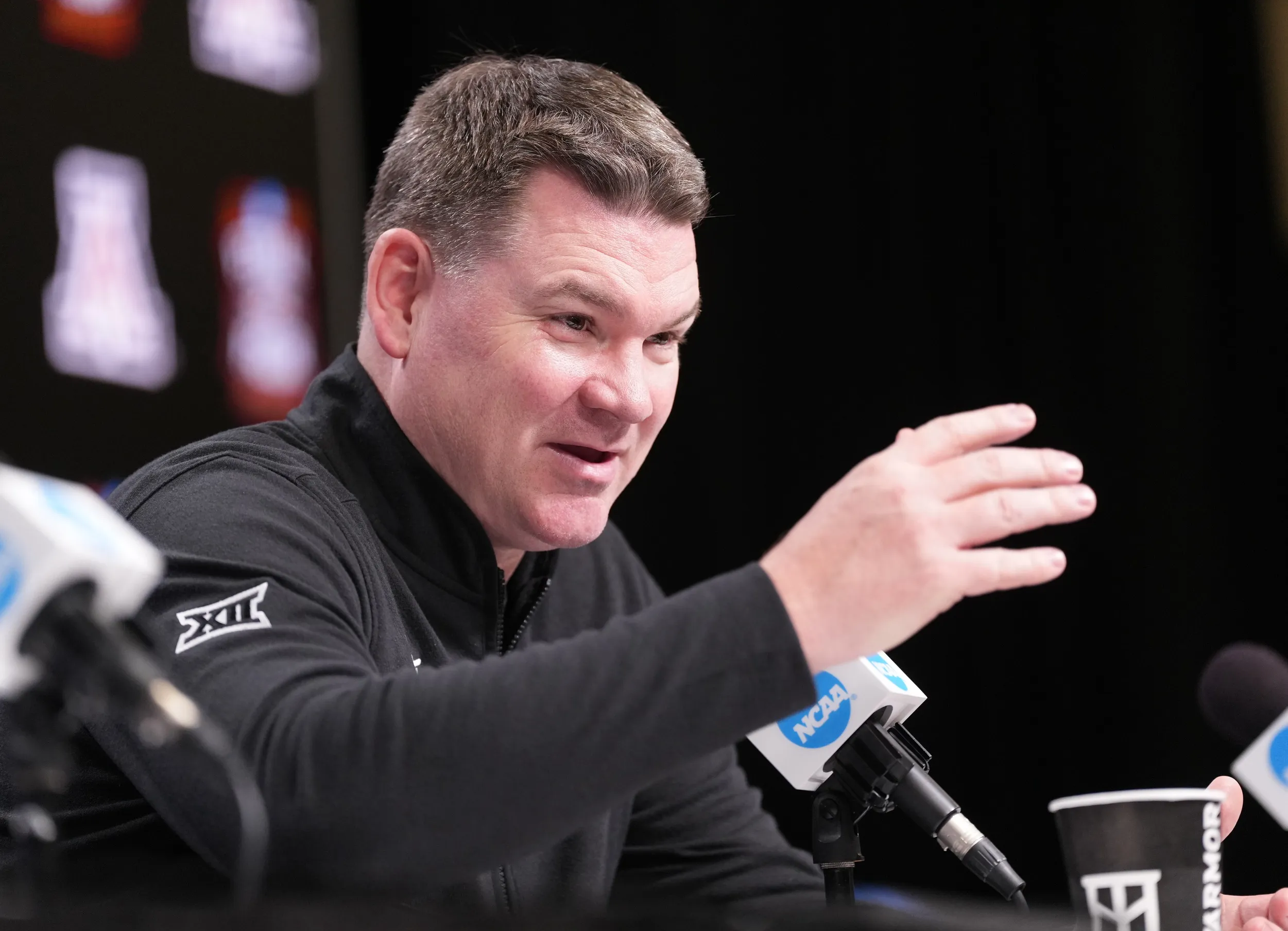 Tommy Lloyd Dismisses UNC Rumors While Focused on Arizona Final Four Run