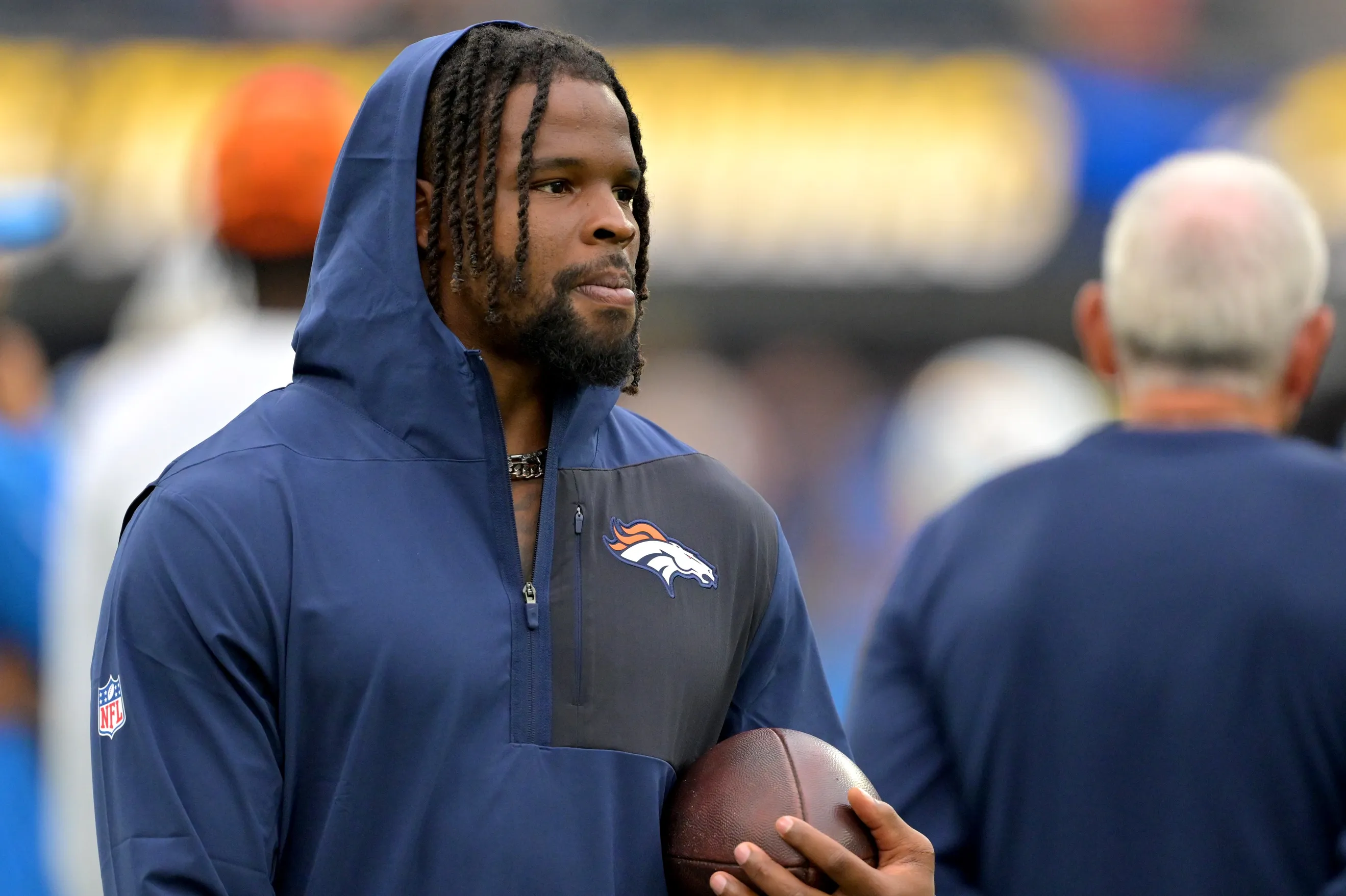 Broncos Monitor Greenlaw’s Status Ahead of Divisional Clash with Bills