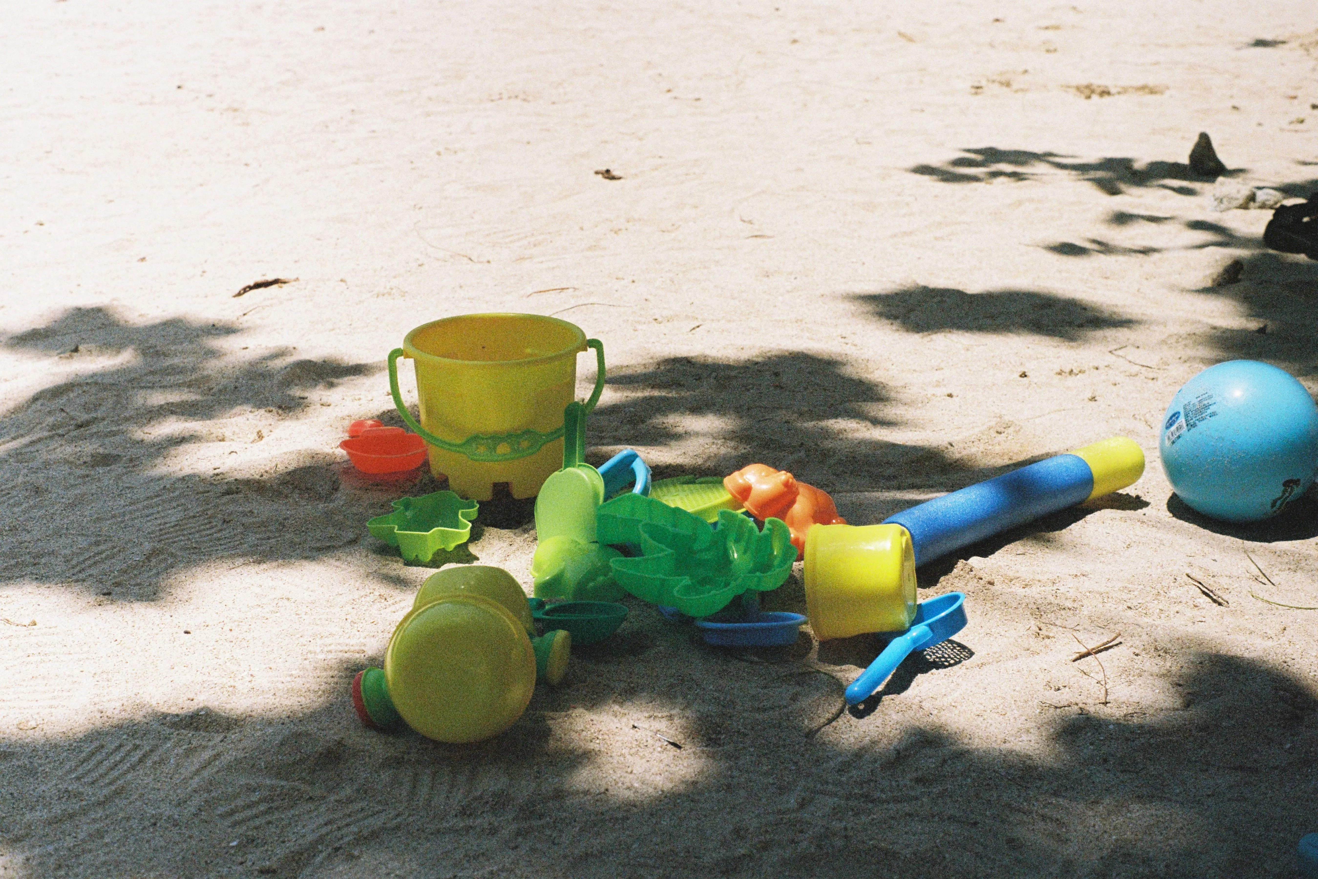 14 Toys Everyone Lost on the Playground