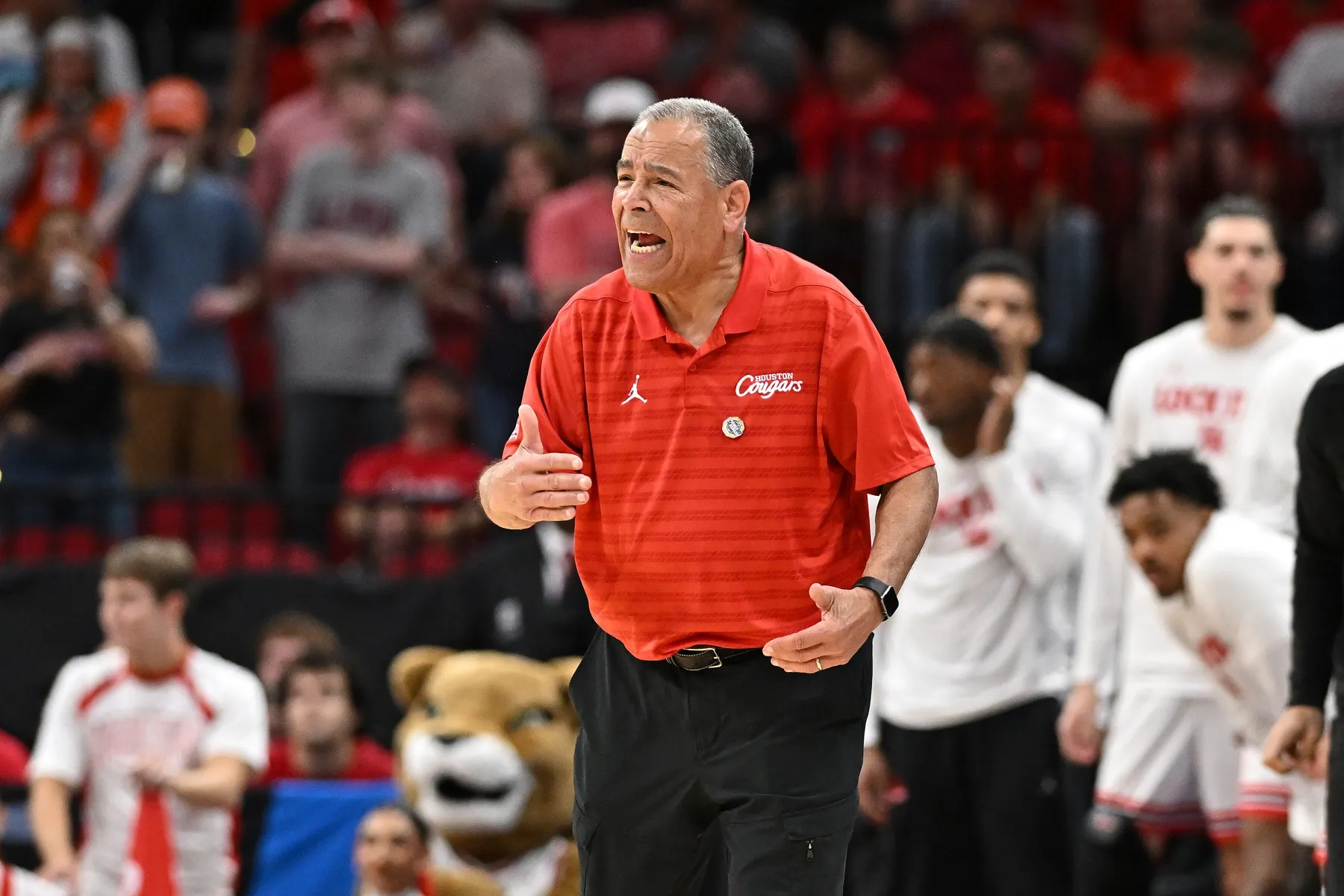 Houston Targets Frontcourt Reinforcement As Kelvin Sampson Builds For Another Title Push