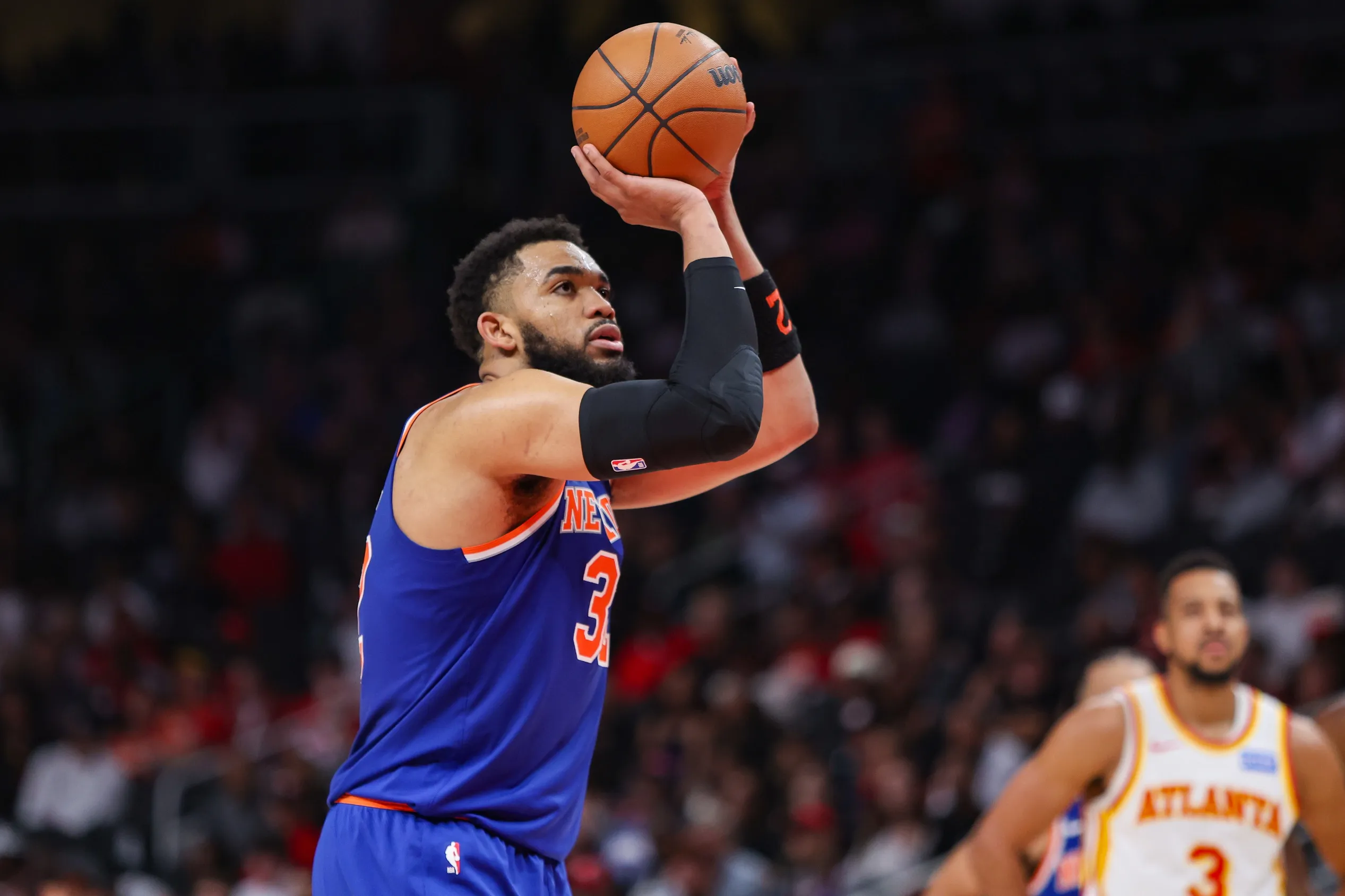 Towns’ Unlikely Triple-Double Headlines Knicks’ Blowout Series Win