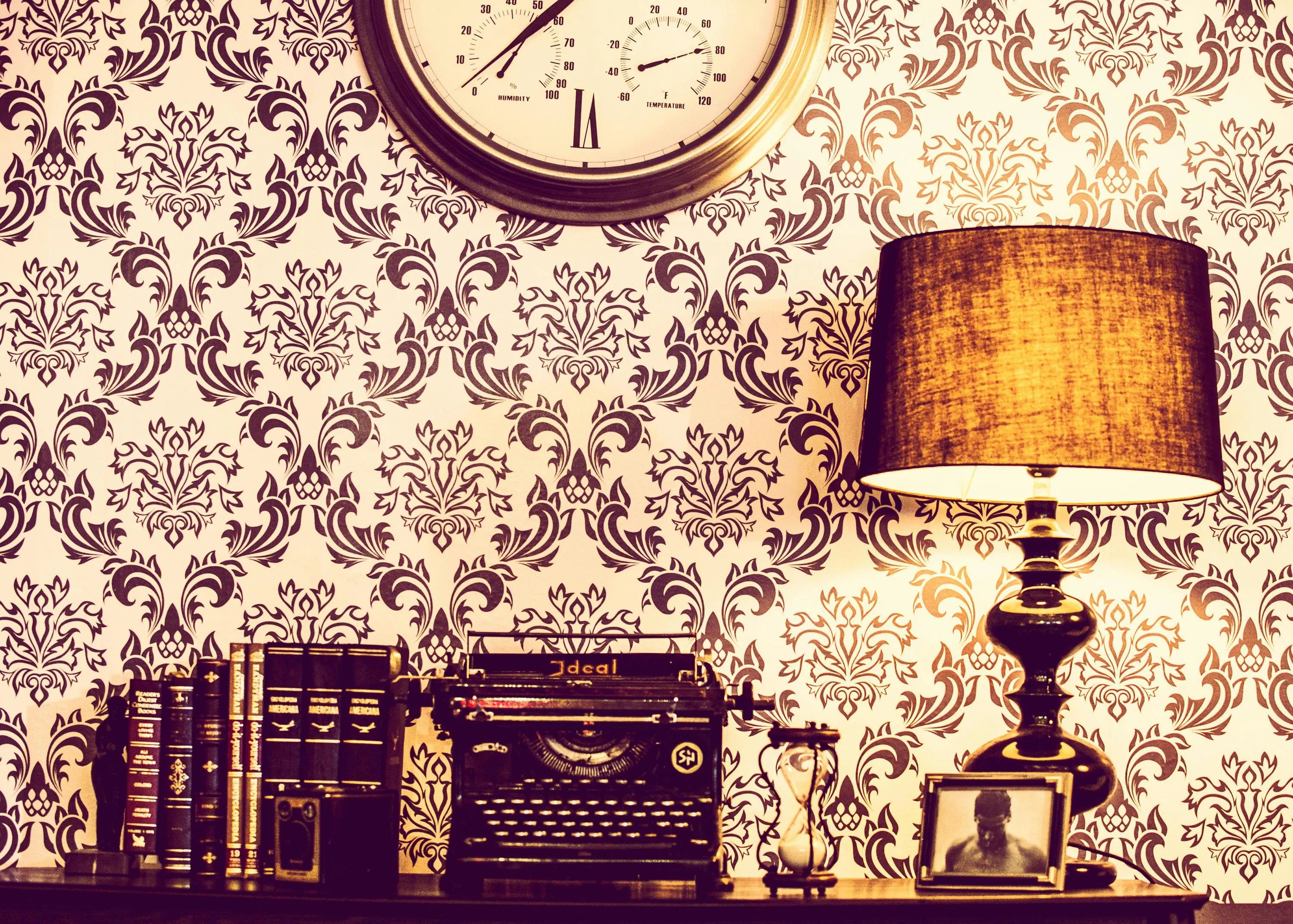 15 Household Items From the 1940s That No Longer Exist