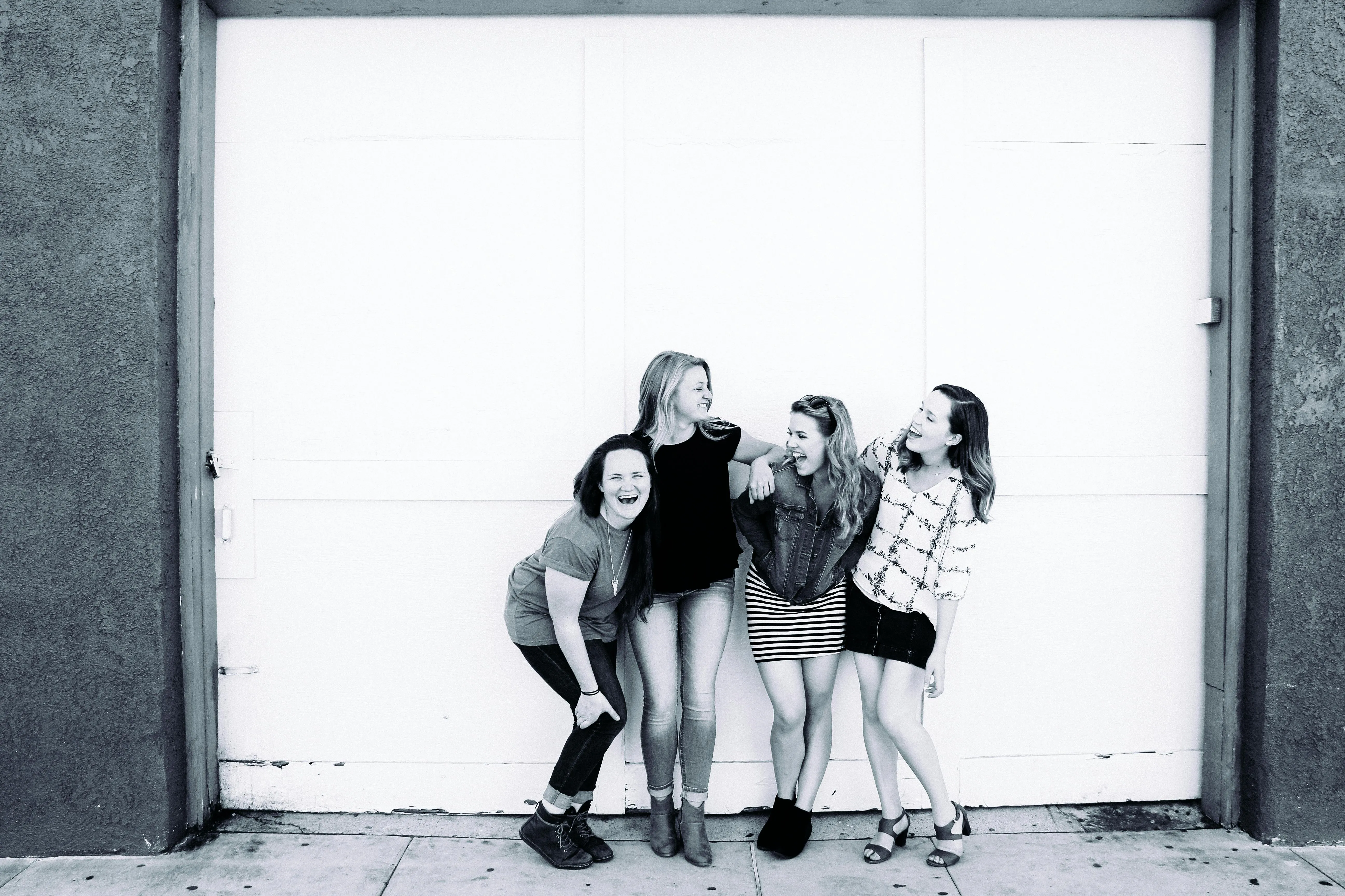 15 Inside Jokes That Defined Your Friend Group
